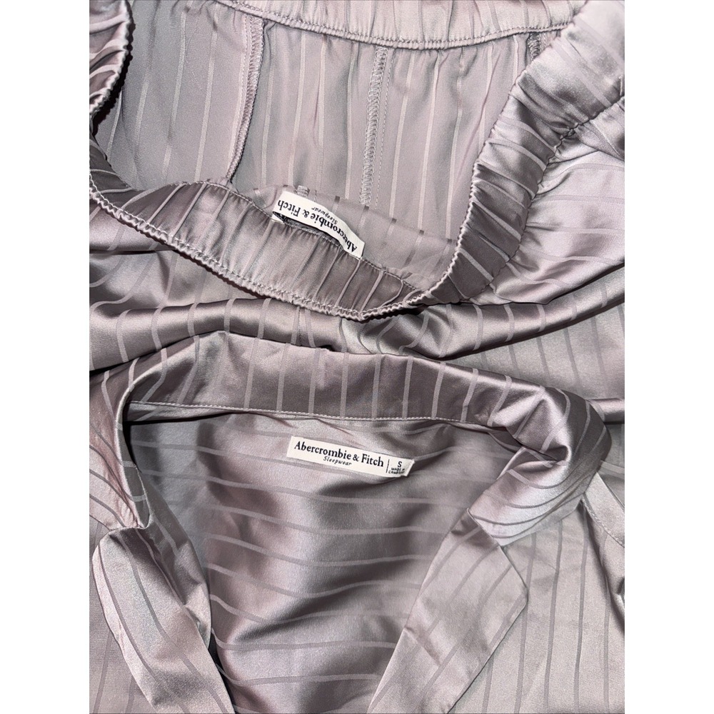 Abercrombie & Fitch Satin Pajama Set Women's Small Gray Striped Sleepwear Lounge - Picture 3 of 8